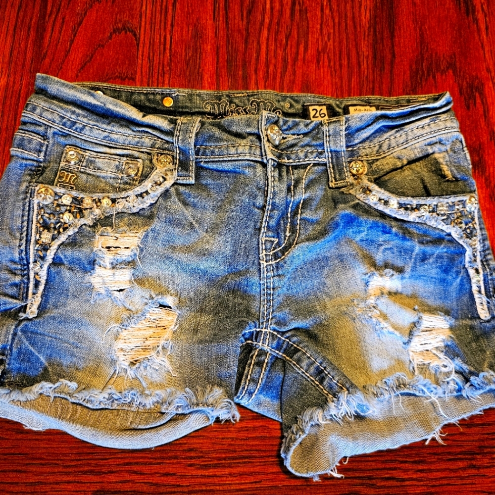 Miss Me size 26 mid rise shorts